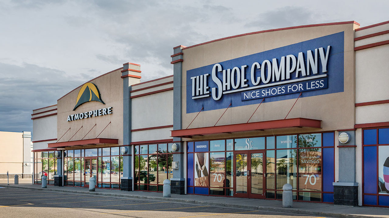 Qualico Commercial Red Deer - Southpointe Plaza - Atmosphere and Shoe Warehouse