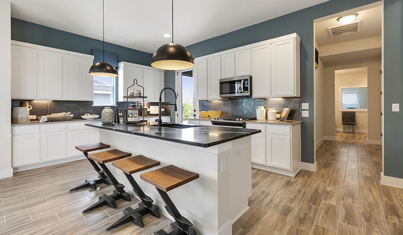 Pacesetter Homes Texas' The Lanai's Kitchen